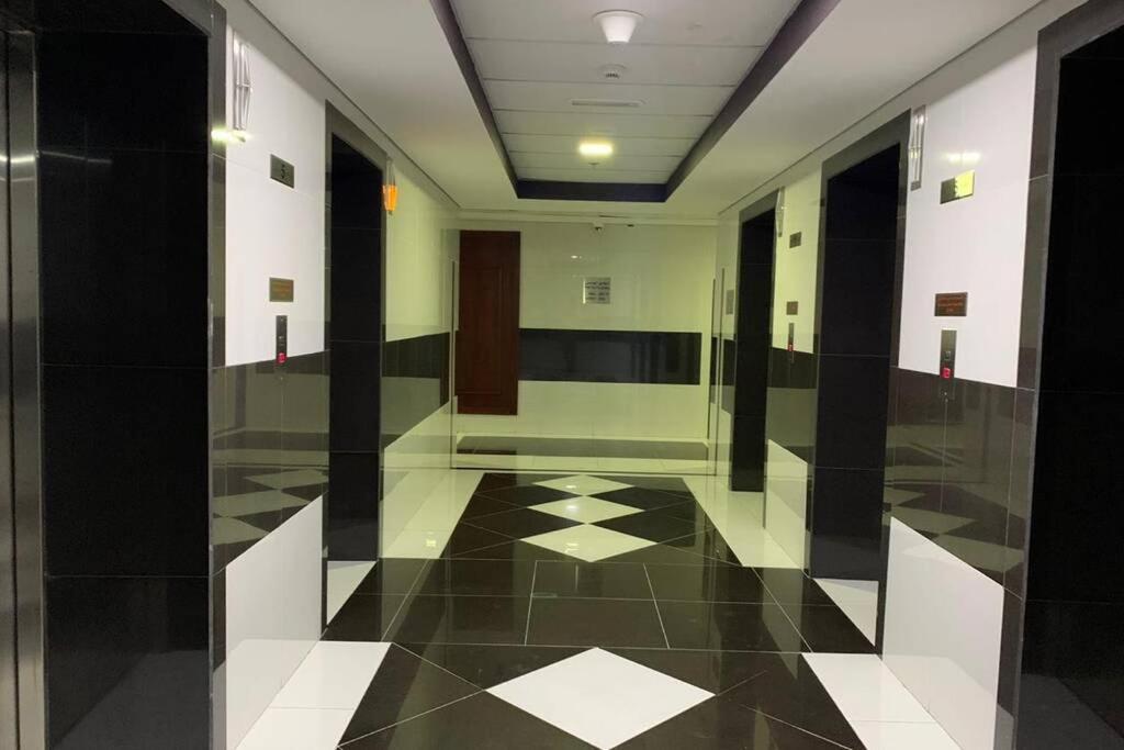Apartmán Cozy 2Bhk Near To Dmcc Metro Station -505 Dubaj Exteriér fotografie